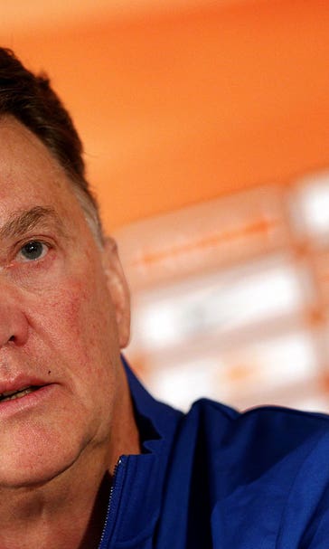 Sources: United close to deal with van Gaal, no announcement this week
